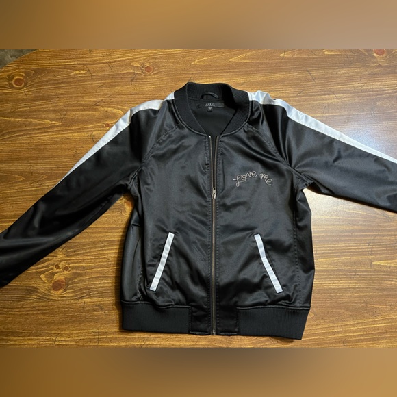 Guess Bomber Jacket - Picture 7 of 7